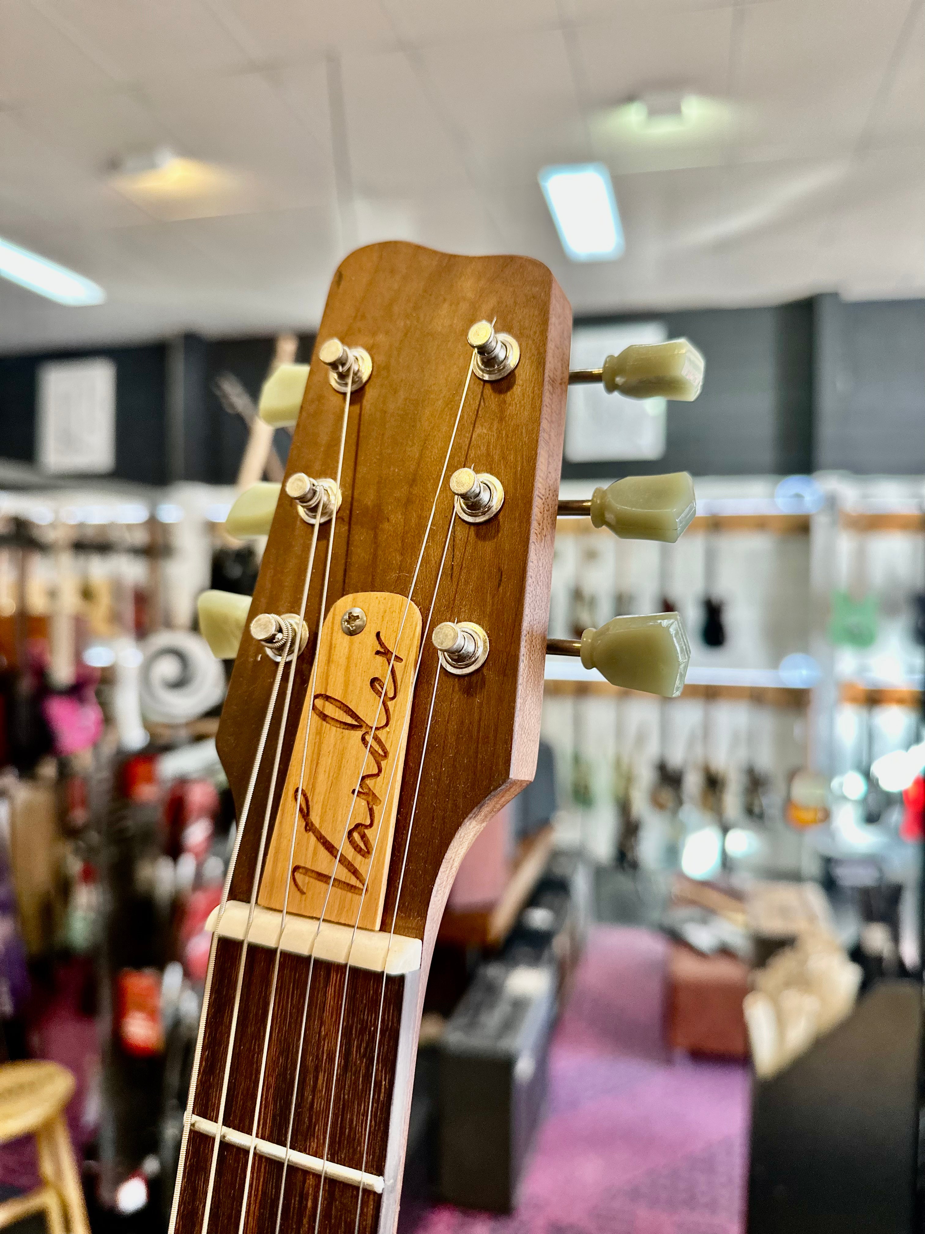 Vander Guitars | Double Cut | Ex Demo | Relic Silver Metallic | SOLD Vander Guitars | Double Cut | Ex Demo | Relic Silver Metallic | SOLD